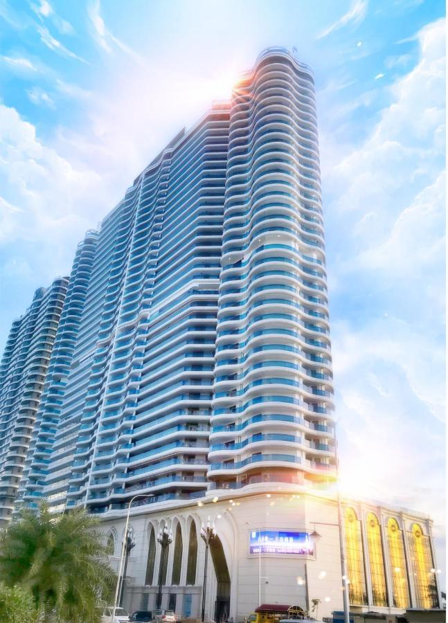 Howard Johnson Plaza By Wyndham Blue Bay Sihanoukville Bagian luar foto